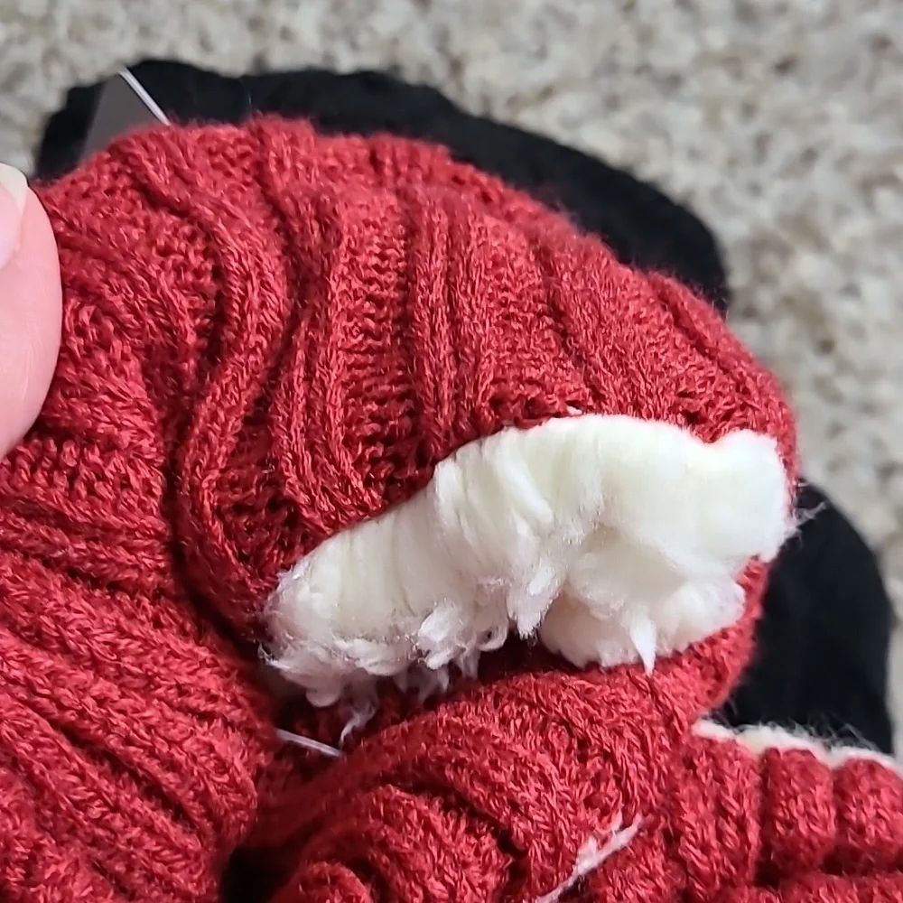 Hunter Black and Red Slipper Socks